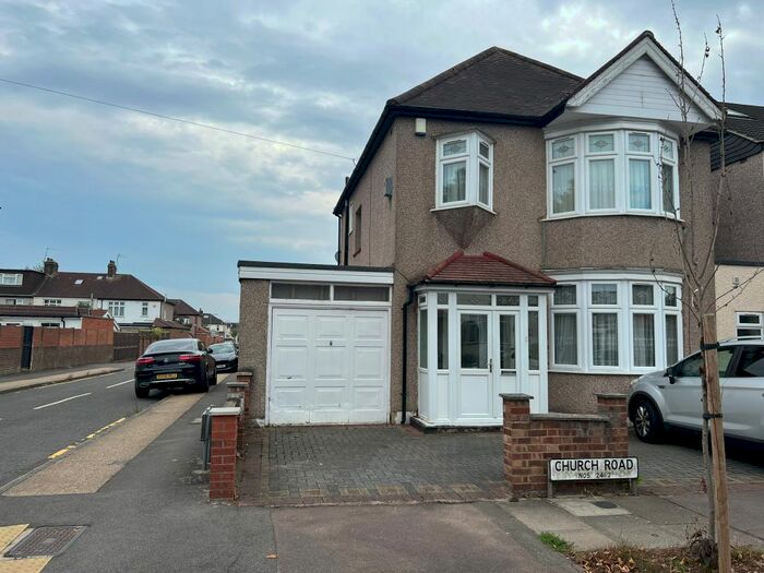 3 Bedroom Semi-Detached House To Rent In Church Road, Ilford, IG2