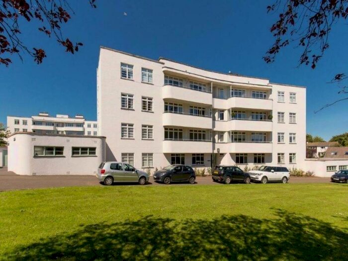 3 Bedroom Flat To Rent In Ravelston Garden, Murrayfield, Edinburgh, EH4