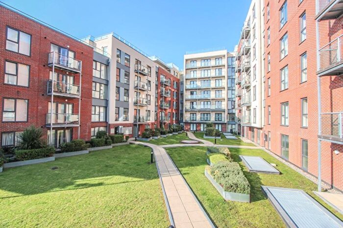 1 Bedroom Apartment To Rent In Mosaic House, Midland Road, HP2