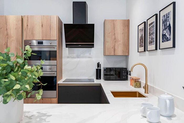 2 Bedroom Property For Sale In Rose Street, Edinburgh, EH2