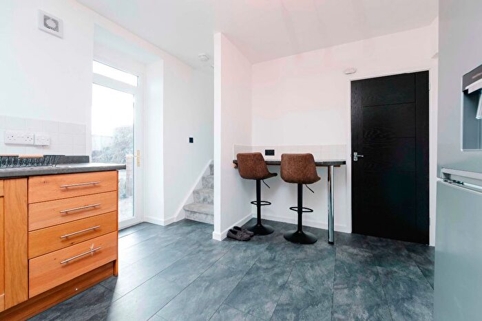 2 Bedroom Terraced House For Sale In Brynteg, Treharris, CF46