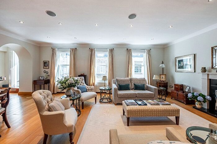 3 Bedroom Terraced House For Sale In Kinnerton Street, London, SW1X