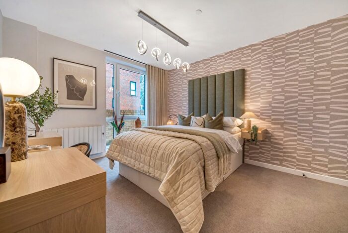 2 Bedroom Flat For Sale In Ham Road, Shoreham-By-Sea, BN43