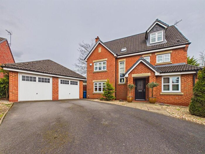 5 Bedroom Detached House For Sale In Highfields Park Drive, Derby, DE22