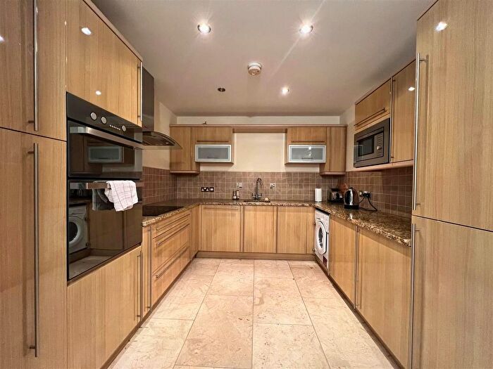 2 Bedroom Flat For Sale In Castle Heights, Marlborough Street, Scarborough, YO12