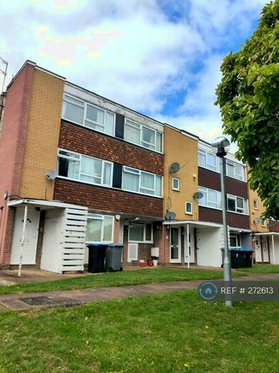 2 Bedroom Flat To Rent In Walton Gardens, Wembley, HA9