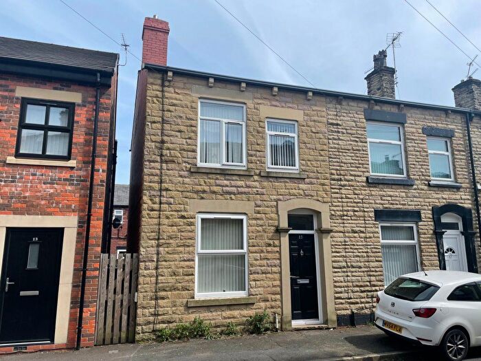 3 Bedroom Terraced House To Rent In Buckley Street, Oldham, OL2