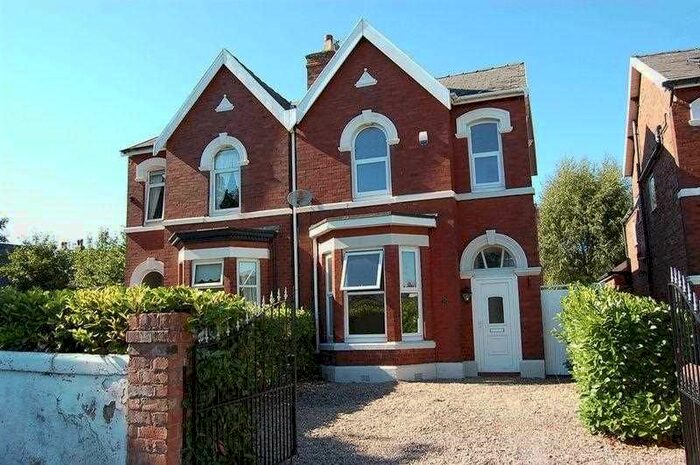 3 Bedroom Semi-Detached House To Rent In Poulton Road, Southport, Southport, PR9