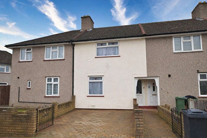 2 Bedroom Terraced House For Sale In Winding Way, Dagenham, RM8