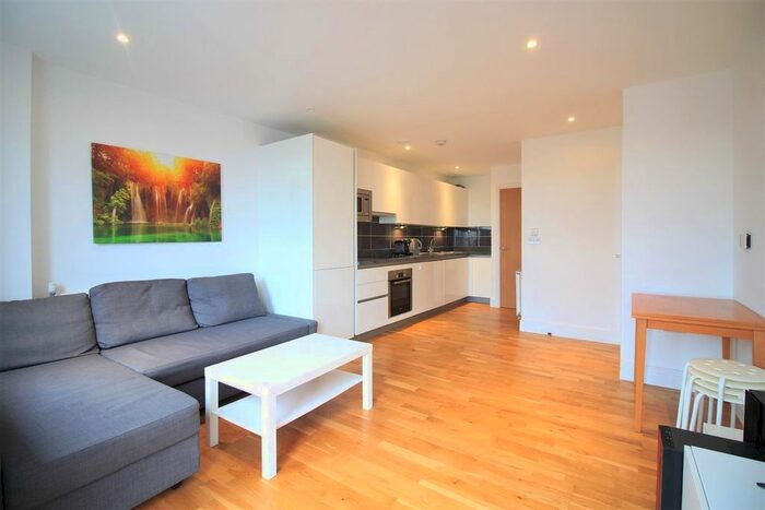 1 Bedroom Flat To Rent In Topaz Apartments, High Street, Hounslow, TW3