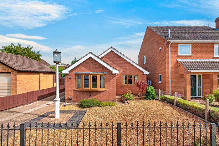 2 Bedroom Detached Bungalow For Sale In Cransley Hill, Broughton, NN14