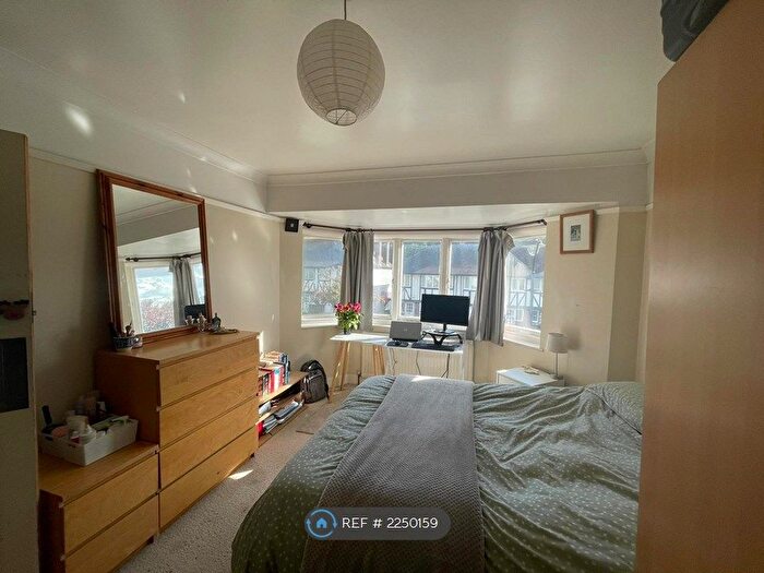 4 Bedroom End Of Terrace House To Rent In Princes Gardens, London, W3