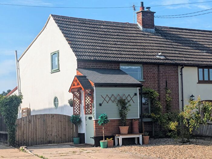 2 Bedroom Cottage For Sale In Church Road, Stowmarket, IP14