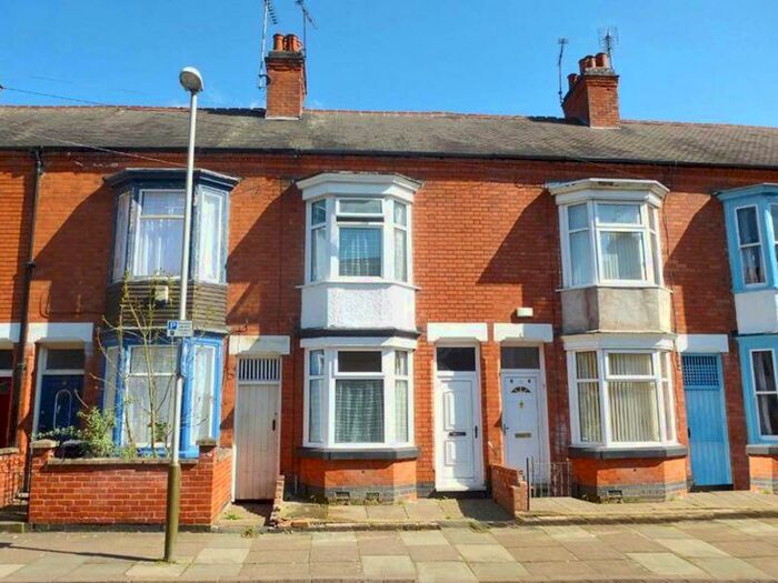 3 Bedroom Terraced House For Sale In Ivy Road, Leicester, LE3