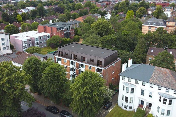 1 Bedroom Flat For Sale In Summerfield, Freelands Road, Bromley, BR1