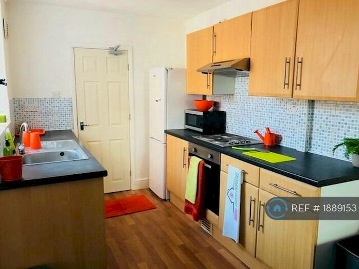 5 Bedroom Terraced House To Rent In Gloucester Avenue, Nottingham, NG7
