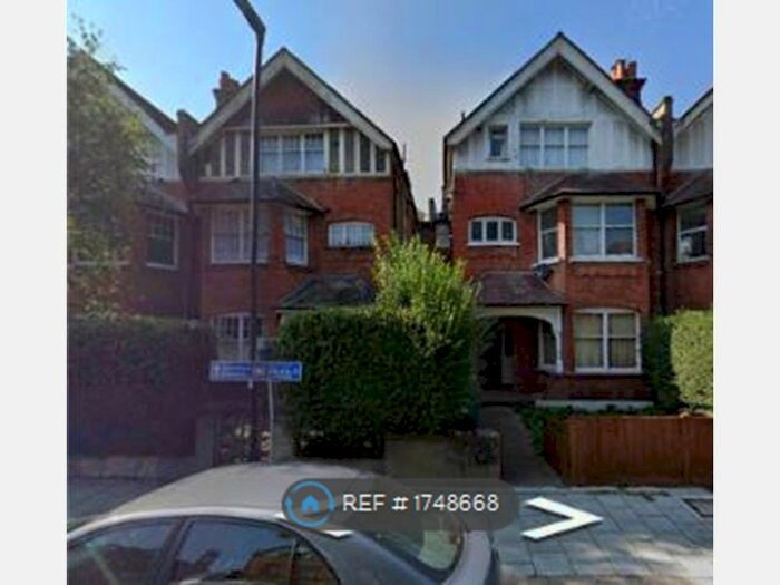 2 Bedroom Flat To Rent In Riggindale Road, London, SW16