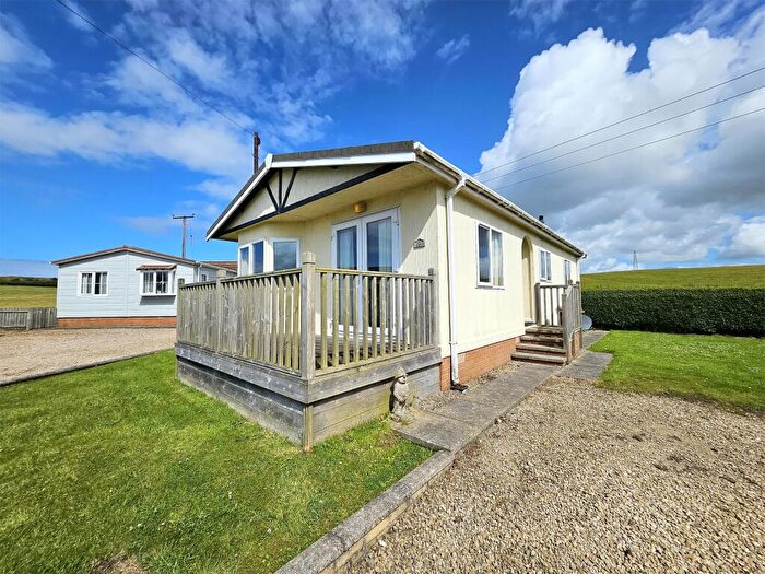 2 Bedroom Retirement Property For Sale In Millglen Lodges, Ardrossan, KA22