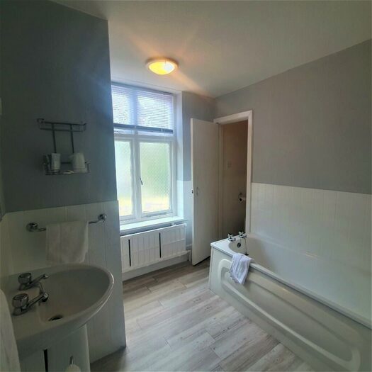 1 Bedroom Hotel Room To Rent In Bath Road, Bournemouth, Dorset, BH1