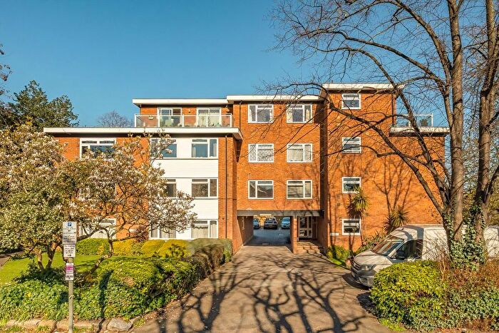 2 Bedroom Flat To Rent In Denmark Avenue, Wimbledon, SW19