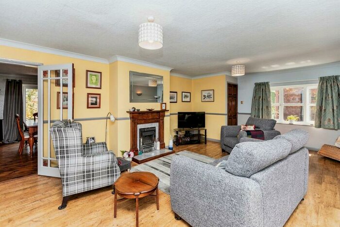 4 Bedroom Detached House For Sale In Vicar Lane, Eastrington, Goole, DN14