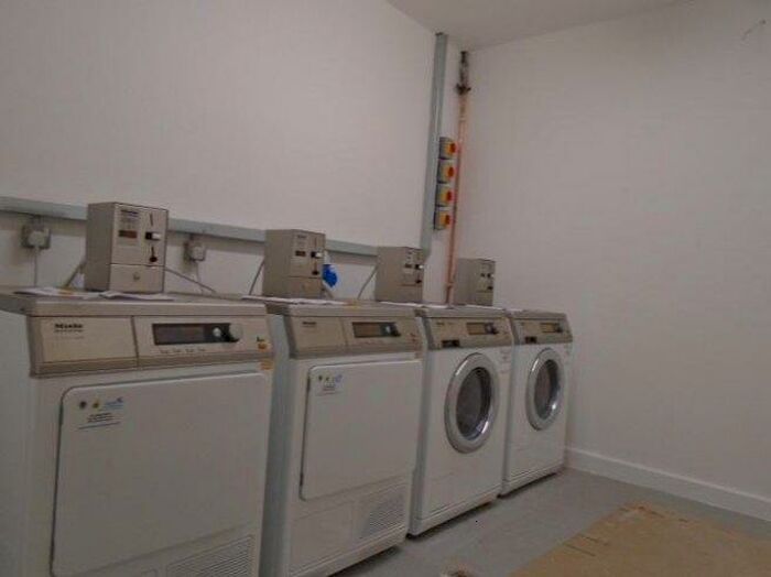 6 Bedroom Flat To Rent In Kempston Street (Kempston Court), L3