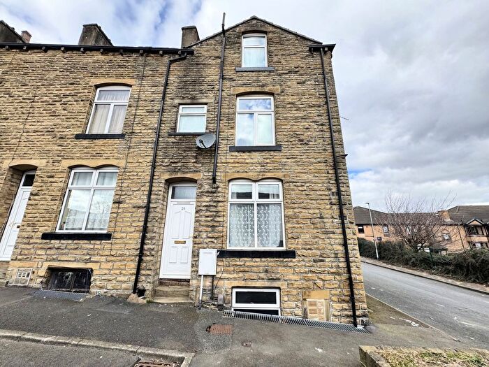 2 Bedroom Detached House To Rent In Apsley Street, Keighley, West Yorkshire, BD21