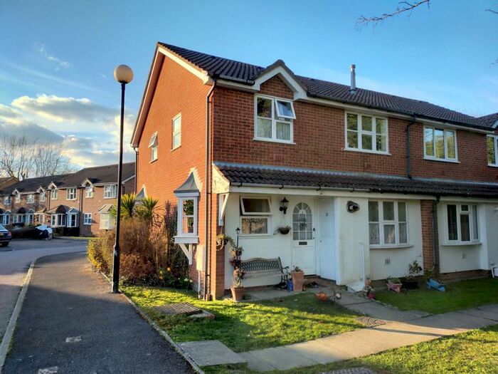 2 Bedroom Semi-Detached House To Rent In Staffords Place, Horley, RH6