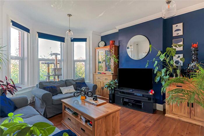 2 Bedroom Apartment For Sale In Gerald Road, Charminster, Bournemouth, BH3