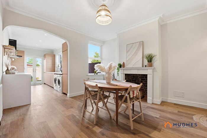 4 Bedroom End Of Terrace House For Sale In Nicholson Road, Hexthorpe, Doncaster, DN4