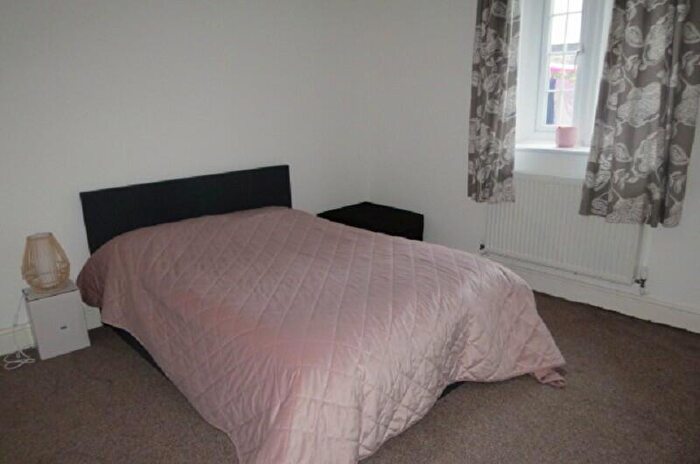 1 Bedroom Flat To Rent In Moorland Street, Axbridge, Somerset., BS26
