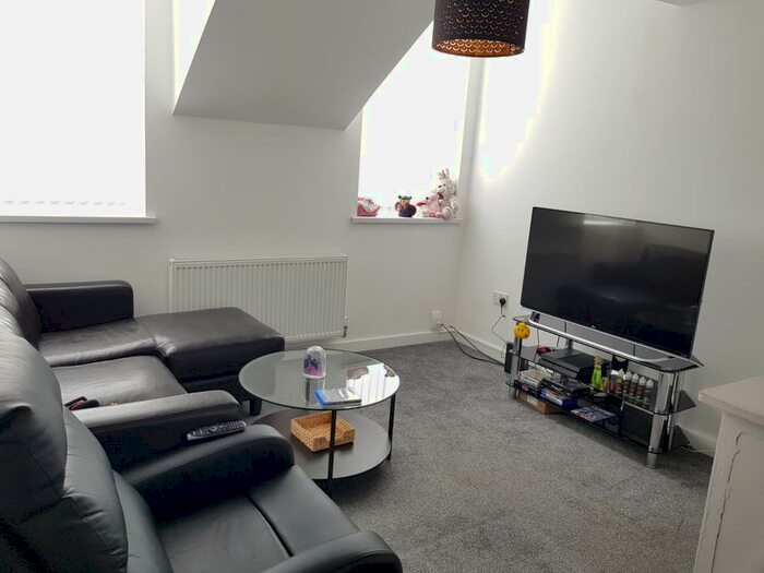 2 Bedroom Flat To Rent In Cleveland Road, Sunderland, SR4