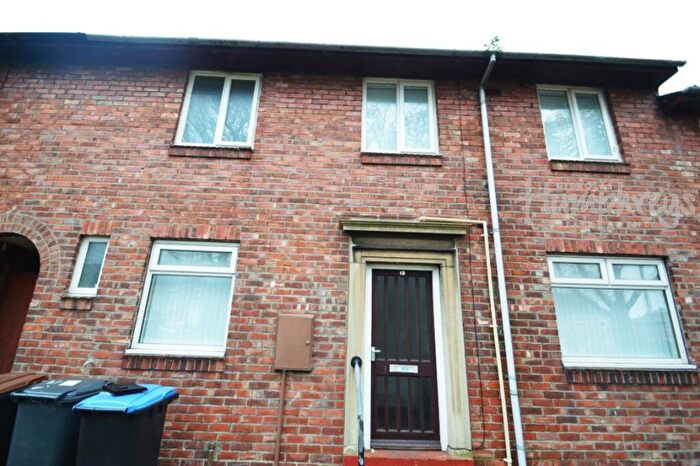 2 Bedroom House To Rent In Churchill Avenue, DH1