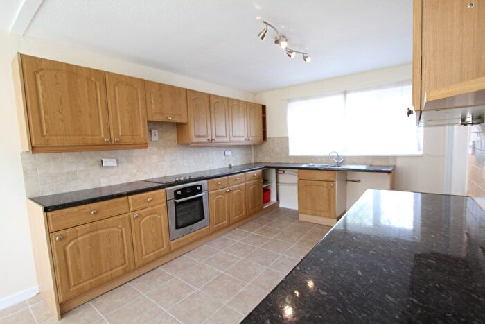 3 Bedroom End Of Terrace House To Rent In Bretch Hill, Banbury, Oxon, OX16