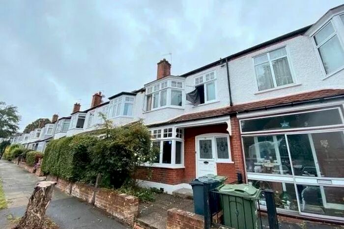 4 Bedroom Terraced House To Rent In Queensville Road, Clapham, SW12