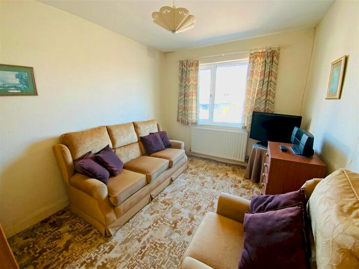 2 Bedroom Bungalow For Sale In Barcombe Road, Preston, Paignton, TQ3