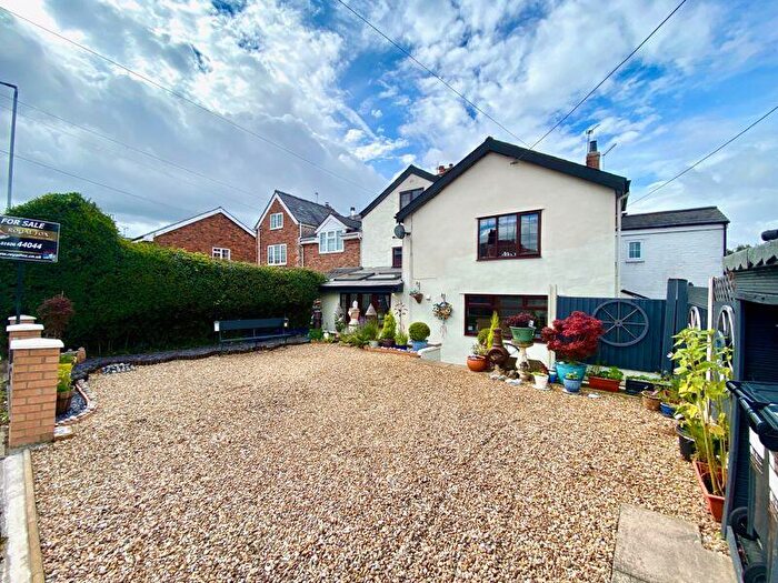 3 Bedroom Cottage For Sale In Runcorn Road, Barnton, CW8