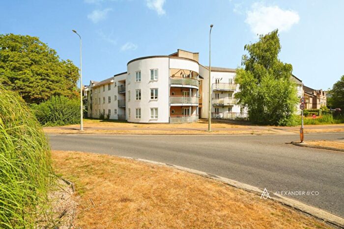 2 Bedroom Flat To Rent In Parkland Place, Wren Way, Bicester, OX26