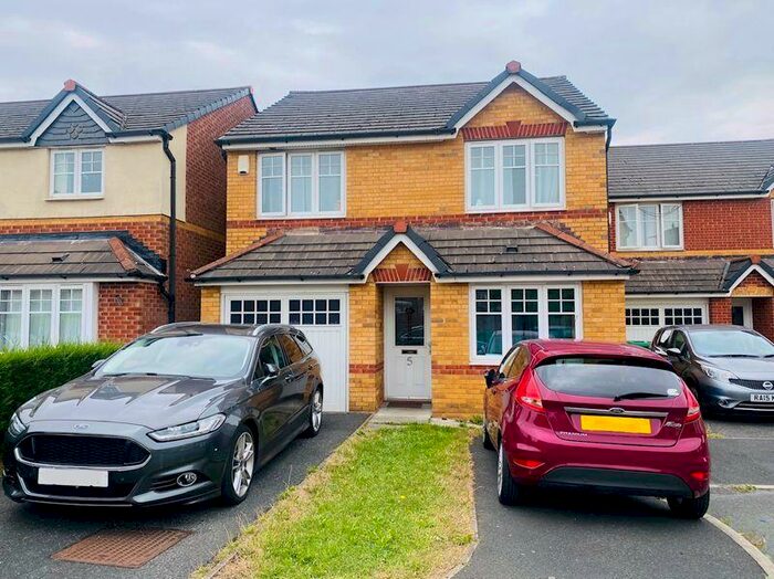 4 Bedroom Detached House For Sale In Wray Close, Wythenshawe
