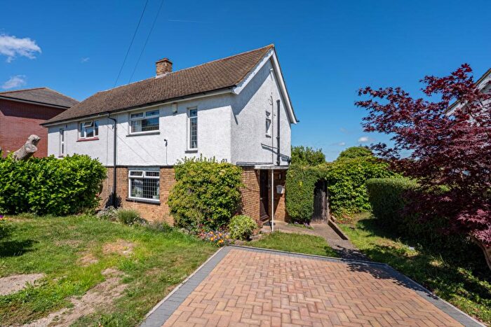 2 Bedroom Semi-Detached House For Sale In Palmer Avenue, Gravesend, DA12