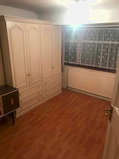 3 Bedroom Semi-Detached House To Rent In Twyford Road, Harrow, HA2