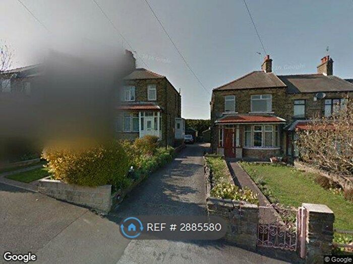 3 Bedroom Semi-Detached House To Rent In Beechwood Avenue, Bradford, BD6