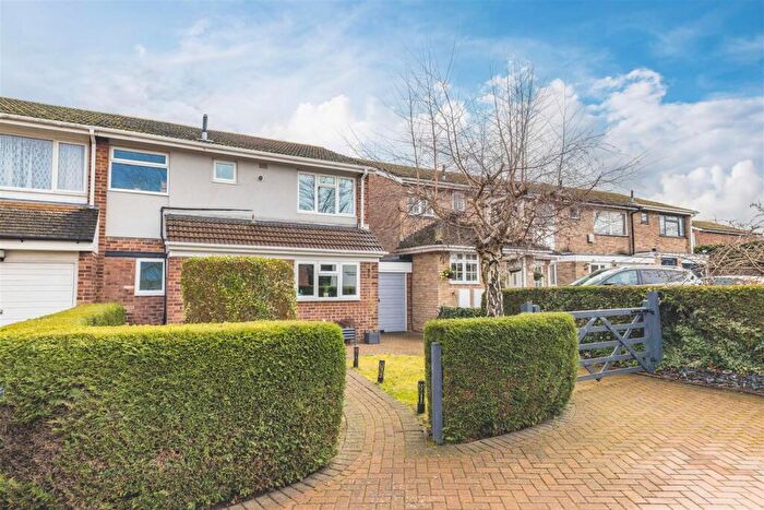 3 Bedroom Semi Detached House For Sale In Tinkers Lane, Windsor, SL4