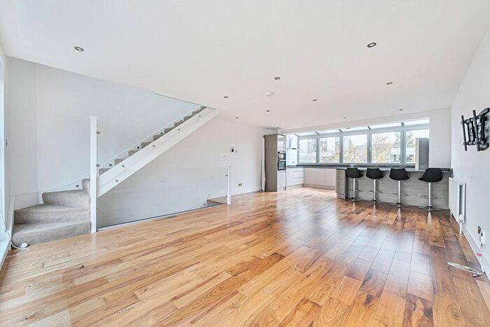 5 Bedroom Property To Rent In King Henrys Road, Primrose Hill, London, NW3
