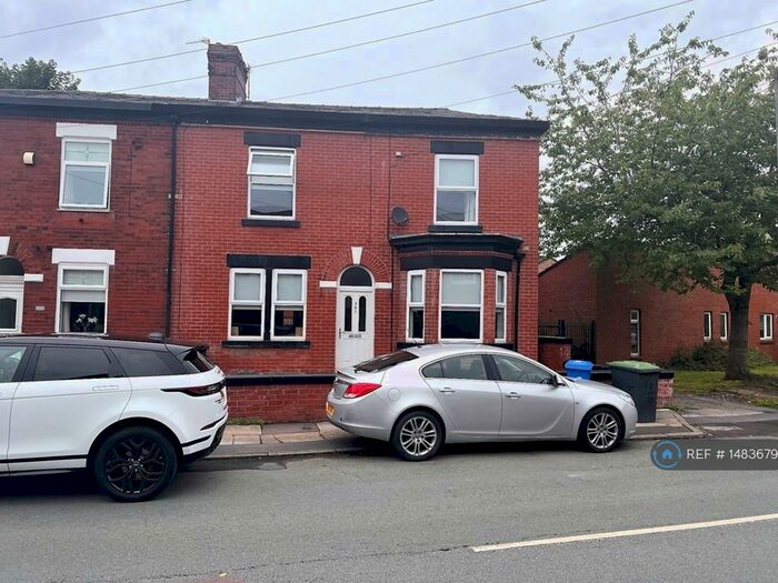 3 Bedroom Terraced House To Rent In Fairfield Road, Droylsden, Manchester, M43