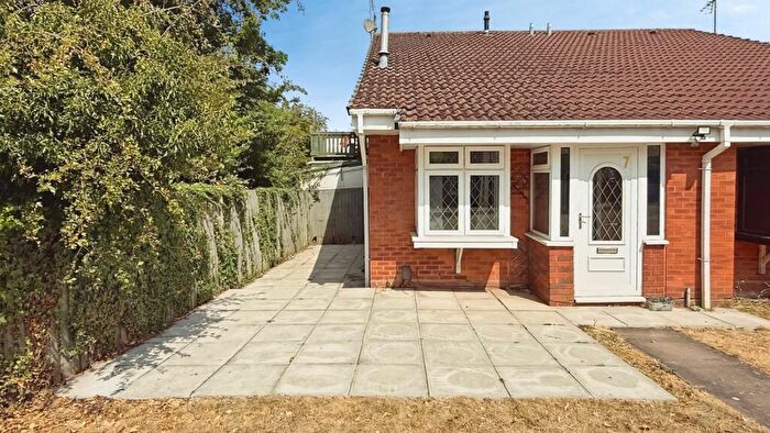 1 Bedroom Terraced House For Sale In Willmore Grove, Kings Norton, Birmingham, B38