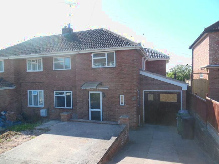 4 Bedroom Semi-Detached House To Rent In Devon Road, Worcester, WR5