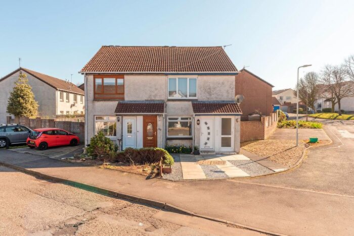 1 Bedroom Flat To Rent In Lennox Gardens, Linlithgow, EH49