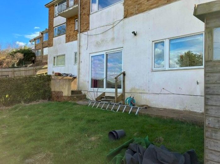 2 Bedroom Flat For Sale In Coombe Rise, Saltdean, Brighton, BN2