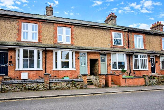 3 Bedroom Terraced House For Sale In Stanbridge Road, Leighton Buzzard, LU7